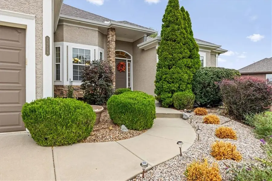 23716 W 52nd Terrace, Shawnee, KS 66226 - #3