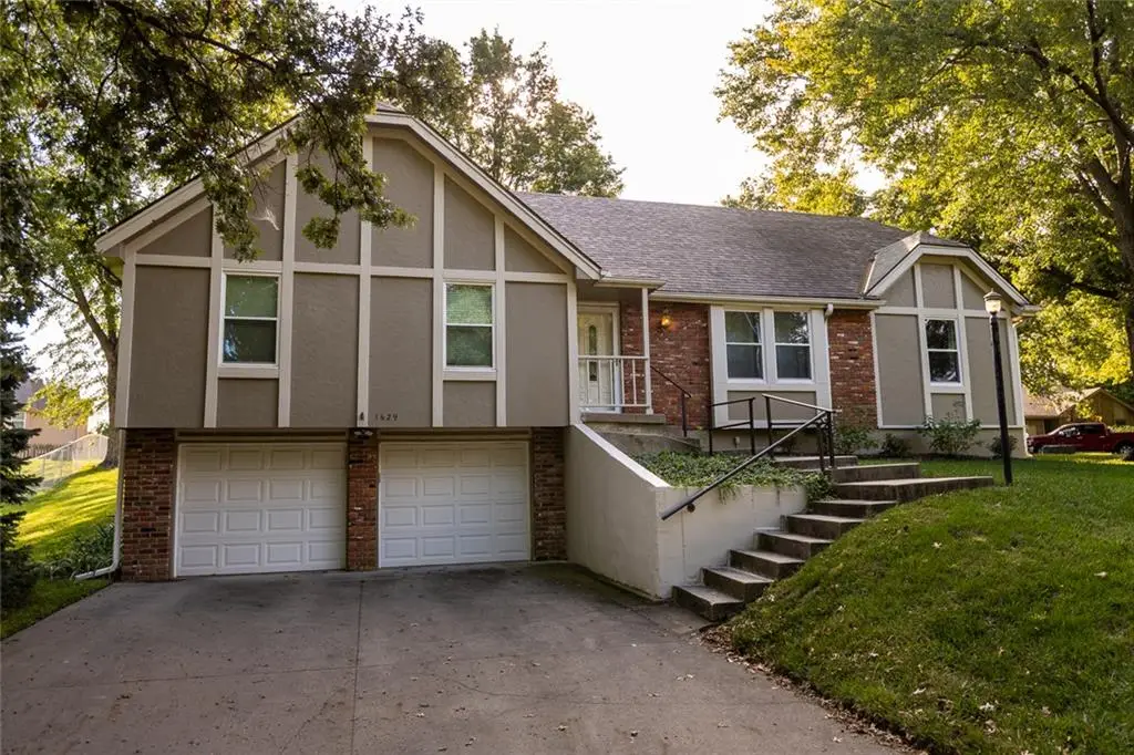1629 NE 97th Street, Kansas City, MO 64155 - #1