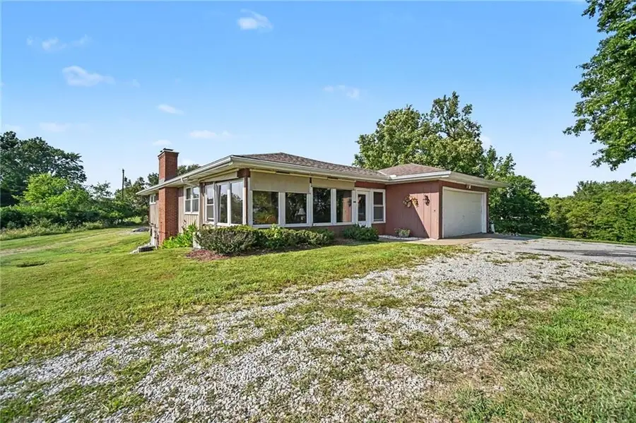 4921 NW 56th Street, Kansas City, MO 64151 - #3