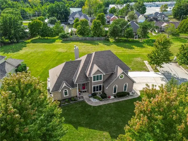 6322 Ridgeway Avenue, Kansas City, MO 64133