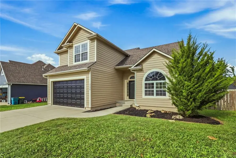 1306 Thomas Drive, Louisburg, KS 66053 - #2