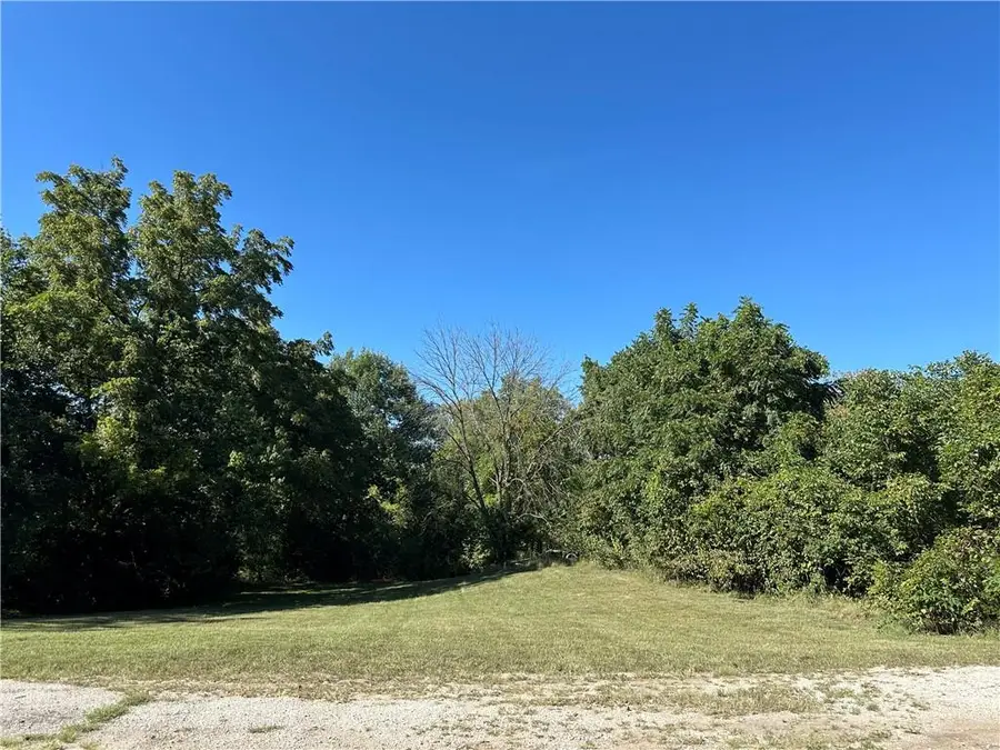 2940 Loring Lane, Bonner Springs, KS 66012 - #2