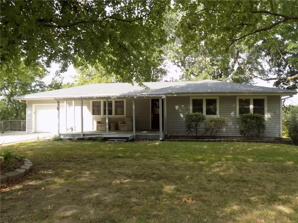 804 N 6 Street, Wathena, KS 66090 - #1