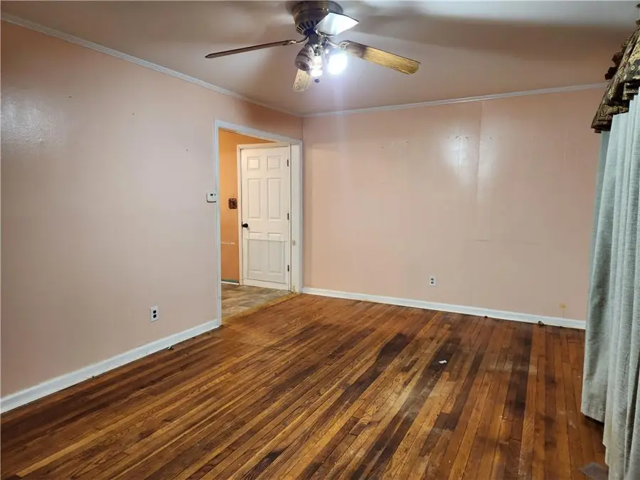 7024 Hunter Road, Raytown, MO 64133 - #2