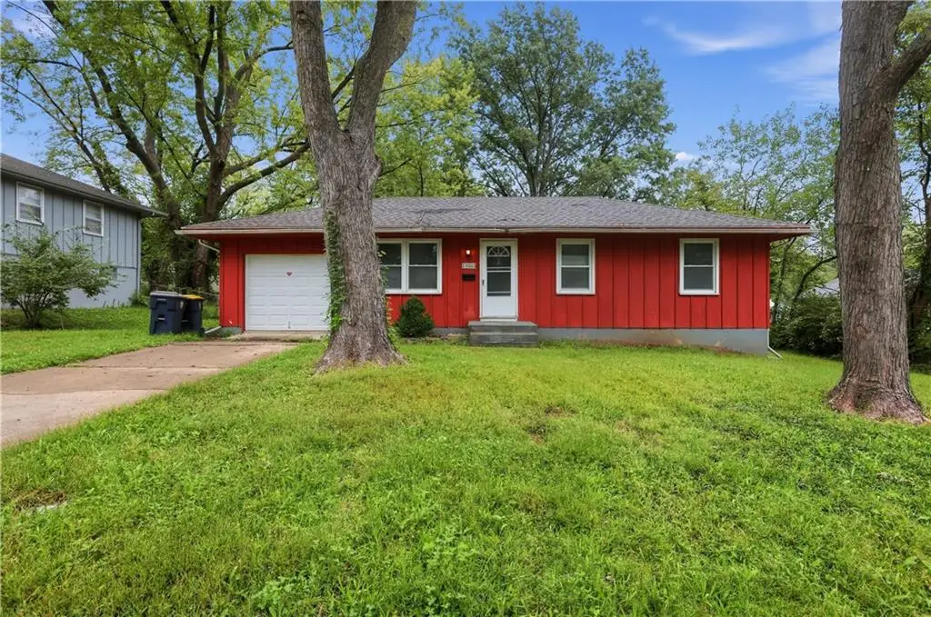 11015 Herrick Avenue, Kansas City, MO 64134 - #1