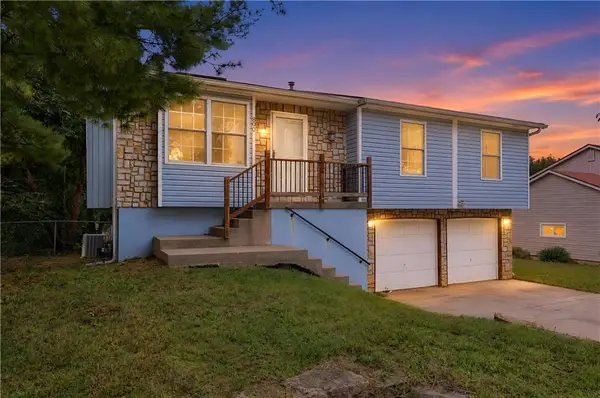 800 N Mohican Drive, Independence, MO 64056