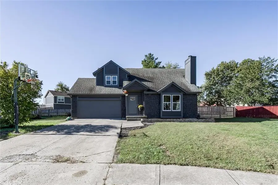 459 N Cherry Street, Gardner, KS 66030 - #2