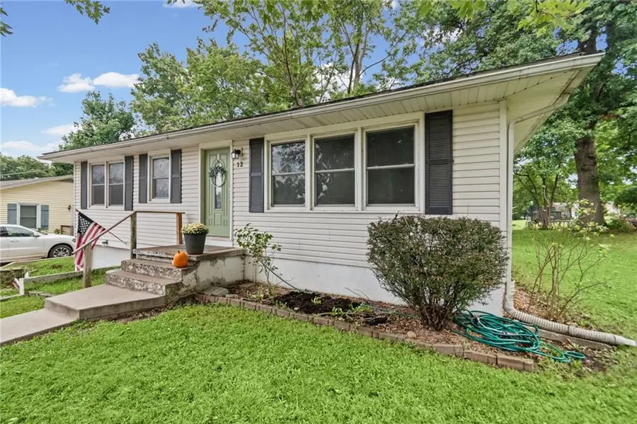 12 W 10th Street, Carrollton, MO 64633 - #2