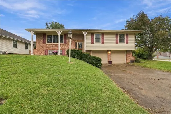 16312 S 38th Street, Independence, MO 64055