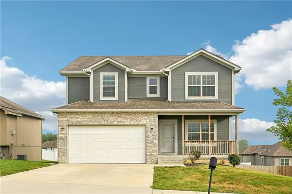 1110 NW Hilltop Lane, Grain Valley, MO 64029