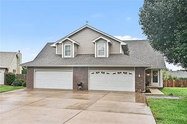 513 Cape Cod Court, Smithville, MO 64089