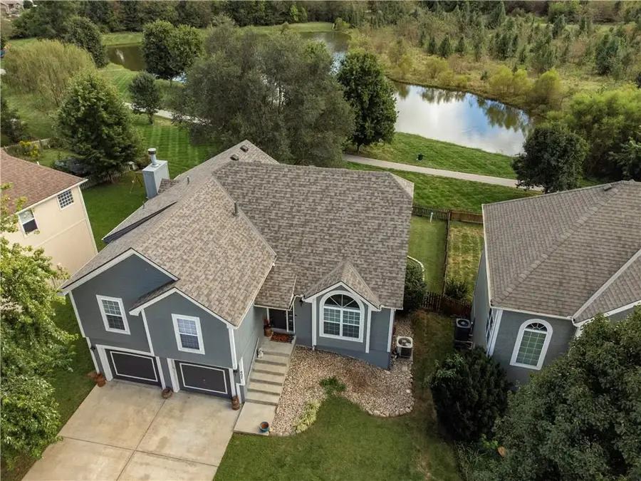 407 Killarney Lane, Smithville, MO 64089 - #2