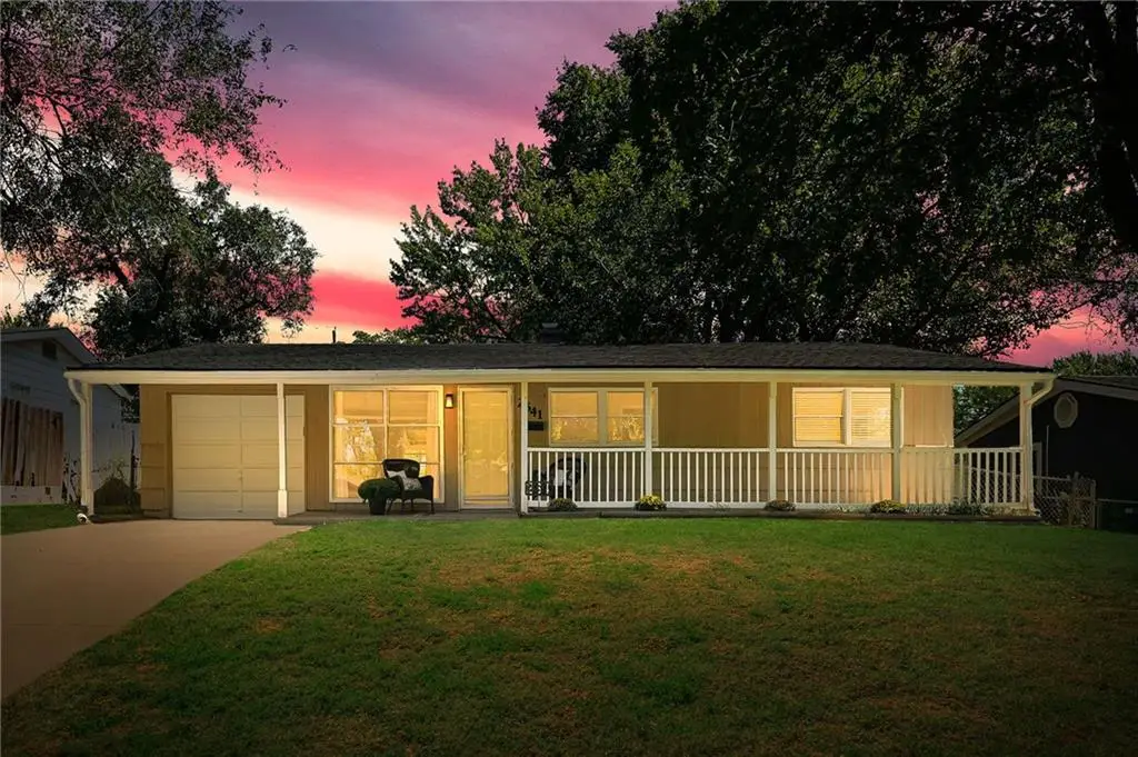 2641 S 51st Terrace, Kansas City, KS 66106 - #1