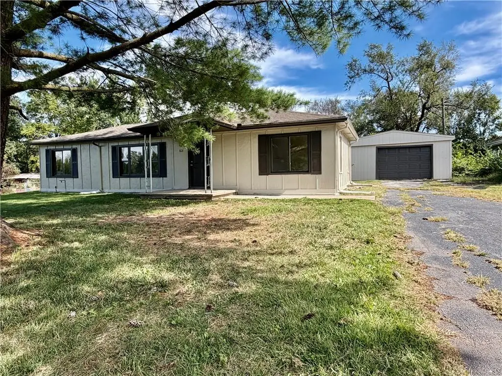 1611 SE Willow Road, Lees Summit, MO 64081 - #1
