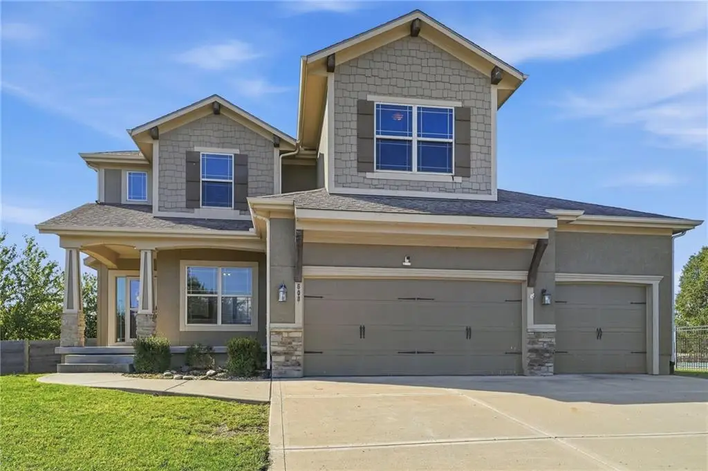 608 SW Lake Side Drive, Lees Summit, MO 64064 - #1
