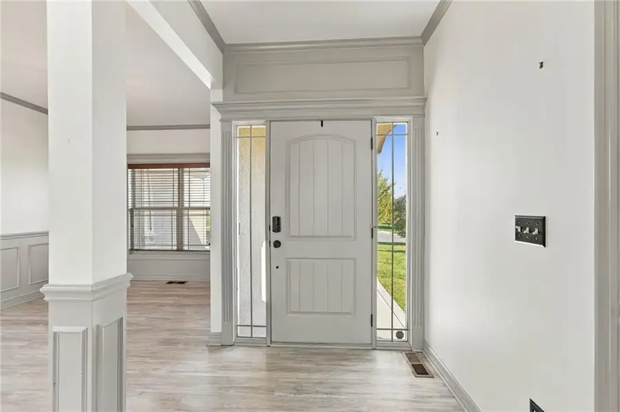 608 SW Lake Side Drive, Lees Summit, MO 64064 - #2