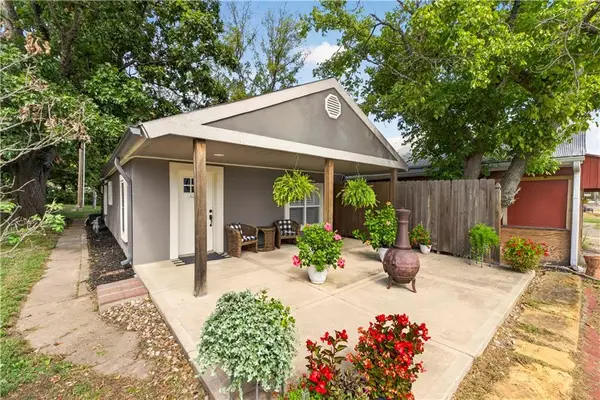 112 W Main Street, Freeman, MO 64746