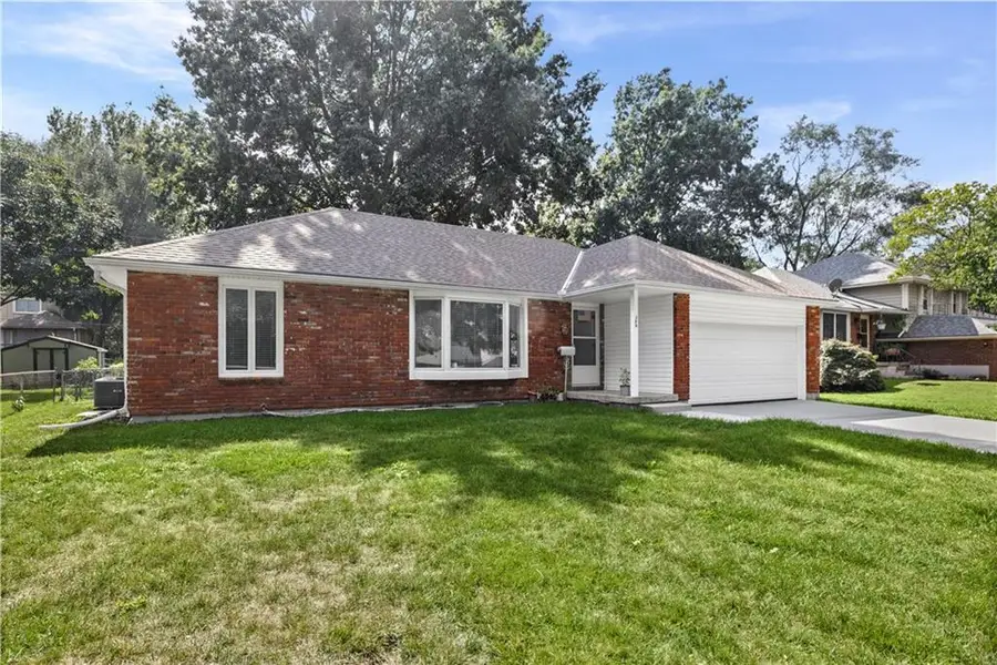 305 Canterbury Lane, Belton, MO 64102 - #2