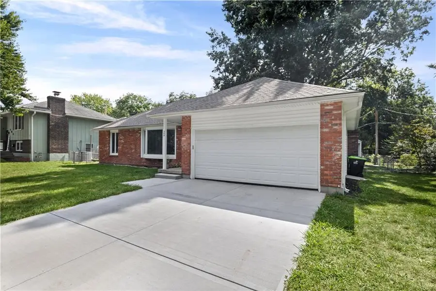 305 Canterbury Lane, Belton, MO 64102 - #3