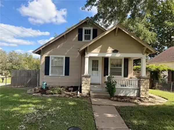 1012 N 8th Street, Leavenworth, KS 66048