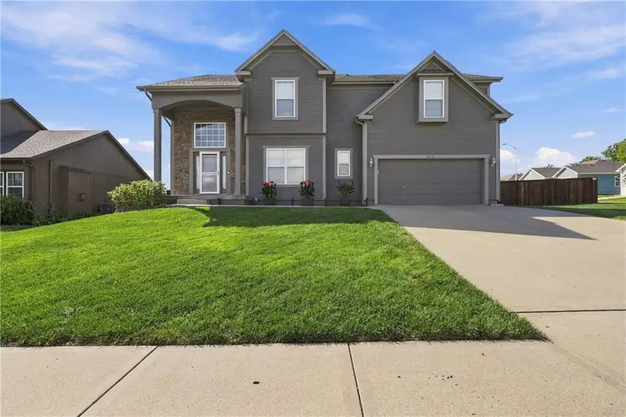 9644 Adrian Avenue, Kansas City, MO 64154 - #2