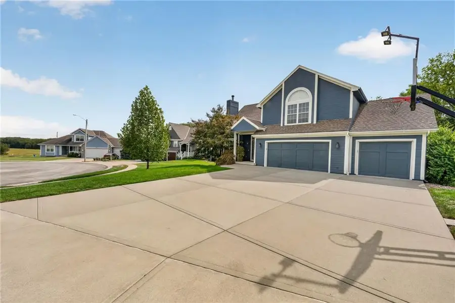 2017 Sw Post Oak Road, Lees Summit, MO 64082 - #2