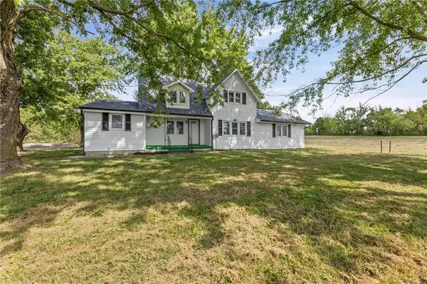 10240 NW State Route 18 Highway, Amsterdam, MO 64723