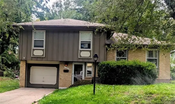 11822 Armitage Drive, Kansas City, MO 64134