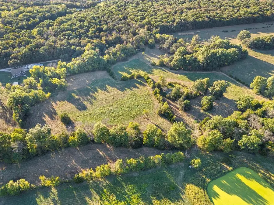 27785 E E Highway, Milo, MO 64767 - #2