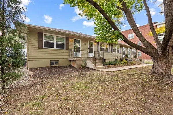 4308 Oak Street #1S, Kansas City, MO 64111