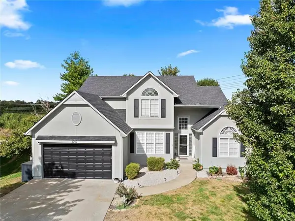 3202 Junction Drive, Harrisonville, MO 64701