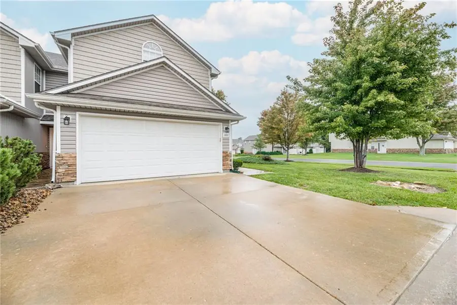 21033 Millridge Street, Spring Hill, KS 66083 - #3