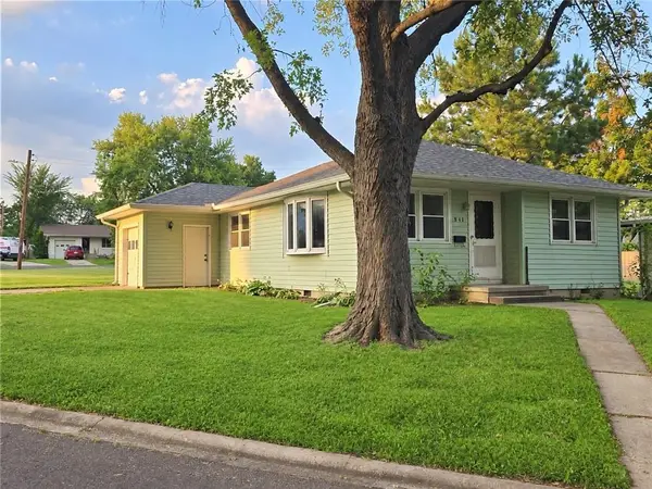 303 E Truman Avenue, Clinton, MO 64735