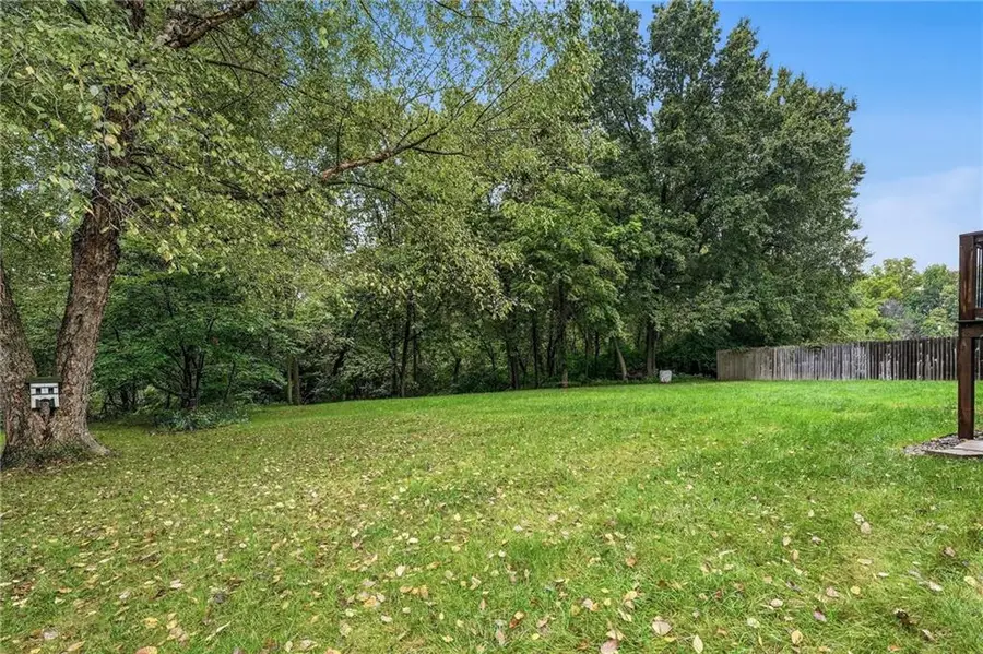 7552 N Tullis Avenue, Kansas City, MO 64158 - #2