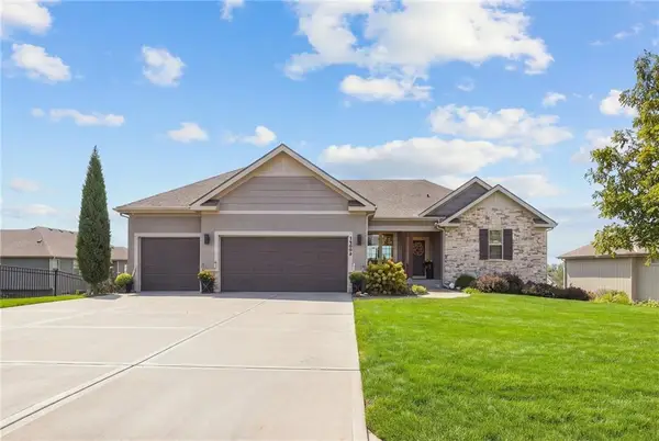 20909 W 189th Street, Spring Hill, KS 66083