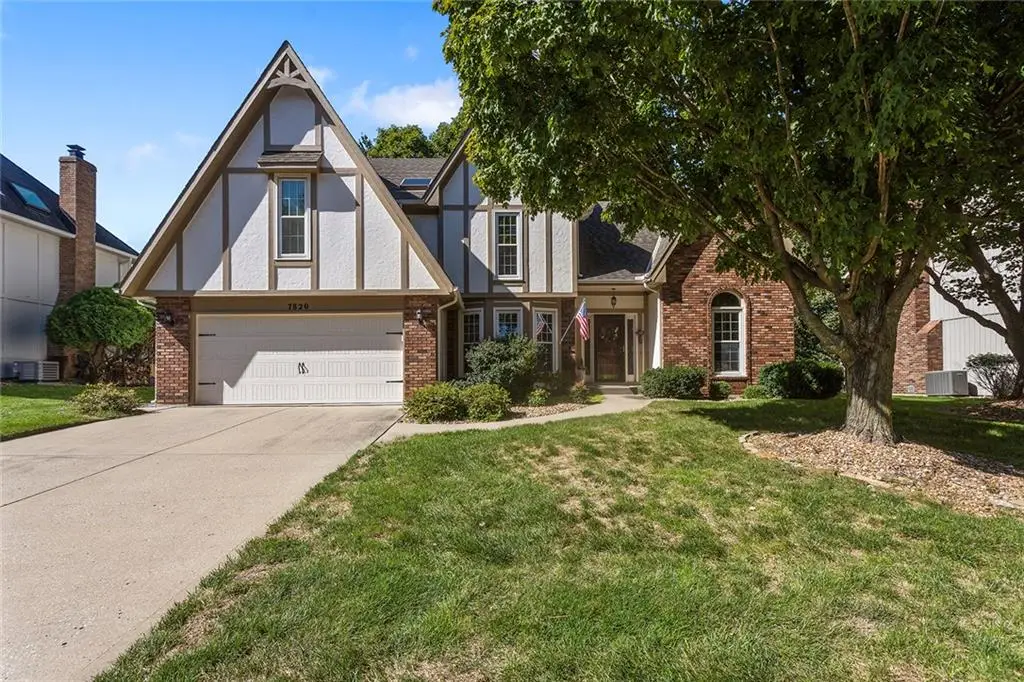 7820 N Olive Street, Kansas City, MO 64118 - #1