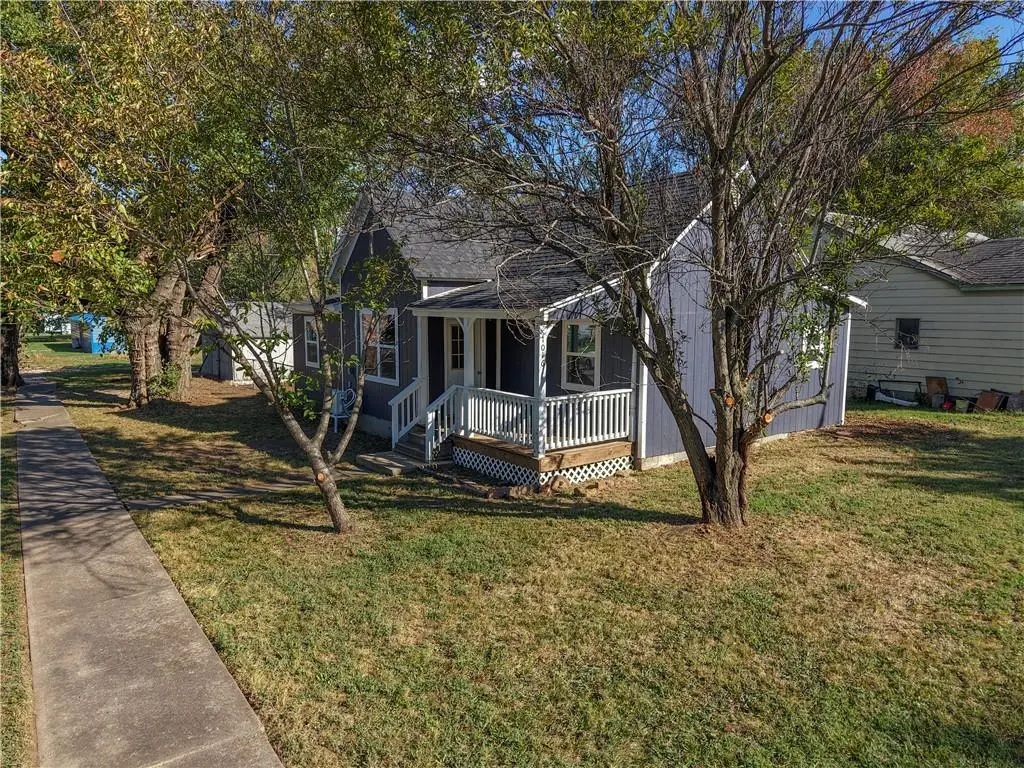 1016 N 9th Street, Independence, KS 67301 - #1
