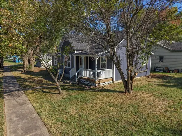 1016 N 9th Street, Independence, KS 67301