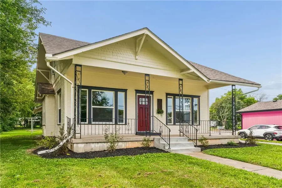 105 E Hale Street, Spring Hill, KS 66083 - #2