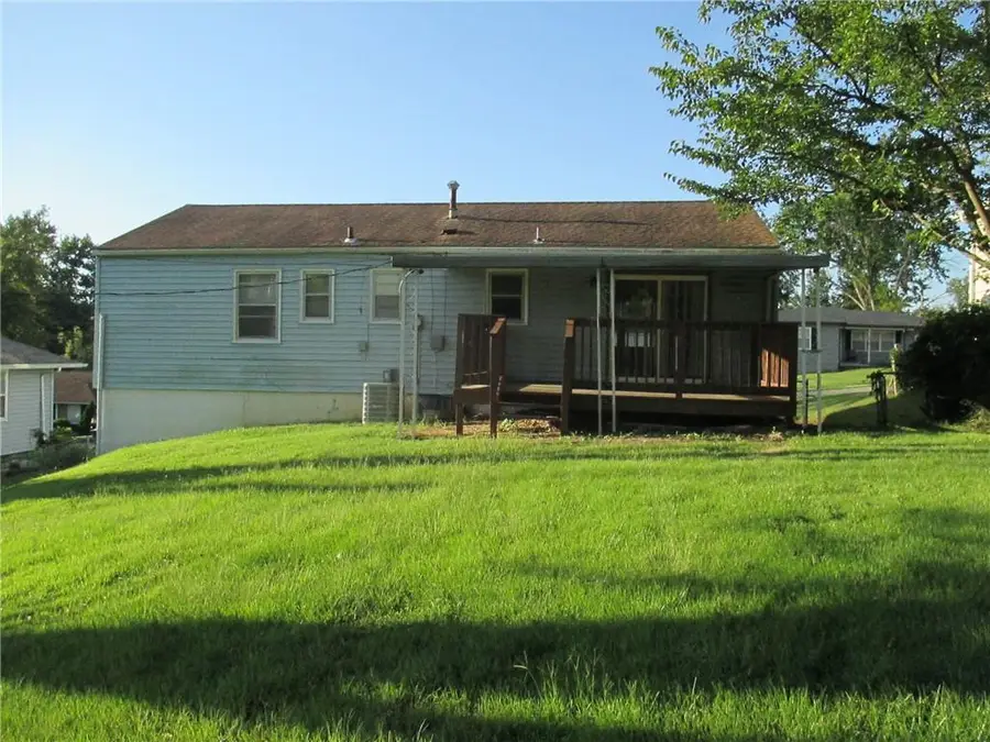 7624 E 75th Street E, Kansas City, MO 64138 - #2