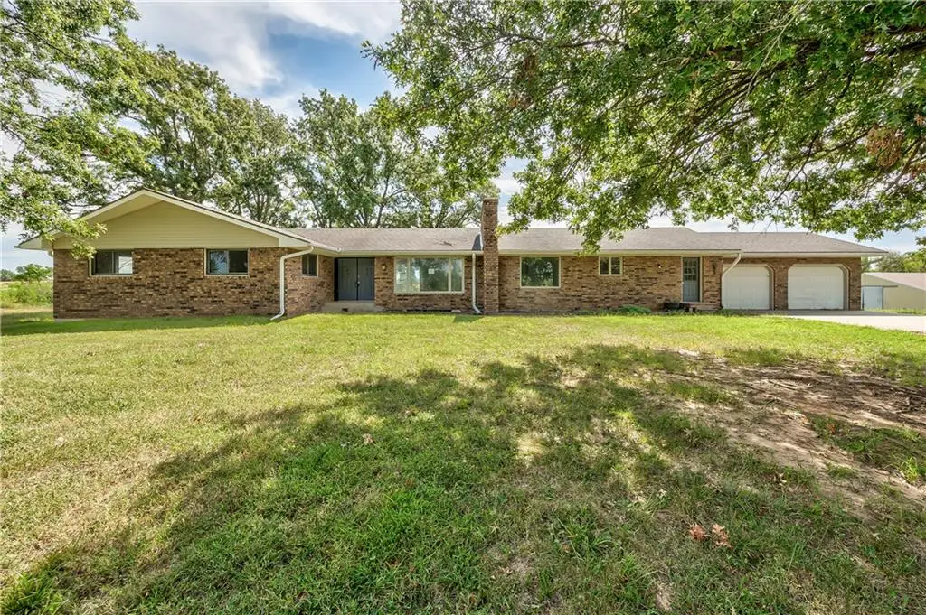 2333 NE County Road, Butler, MO 64730 - #1