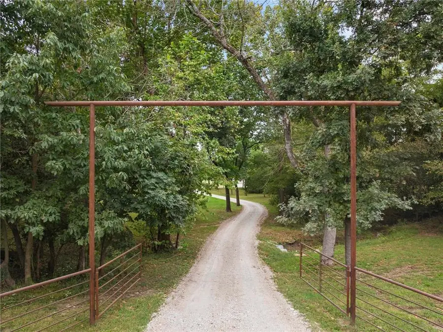 34508 Jingo Road Road, Paola, KS 66071 - #2