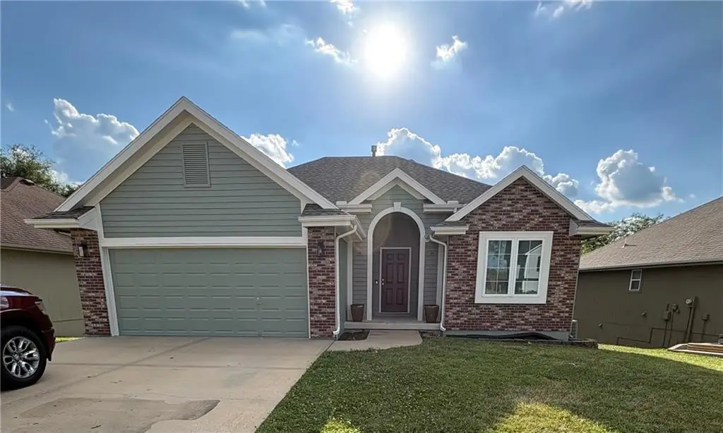 11216 N Lewis Avenue, Kansas City, MO 64157 - #1