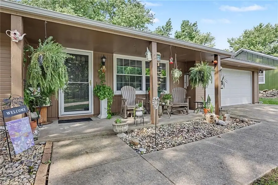 204 14th Avenue N, Greenwood, MO 64034 - #2