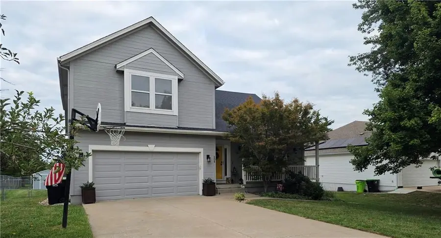 204 Amy Street, Harrisonville, MO 64701 - #2