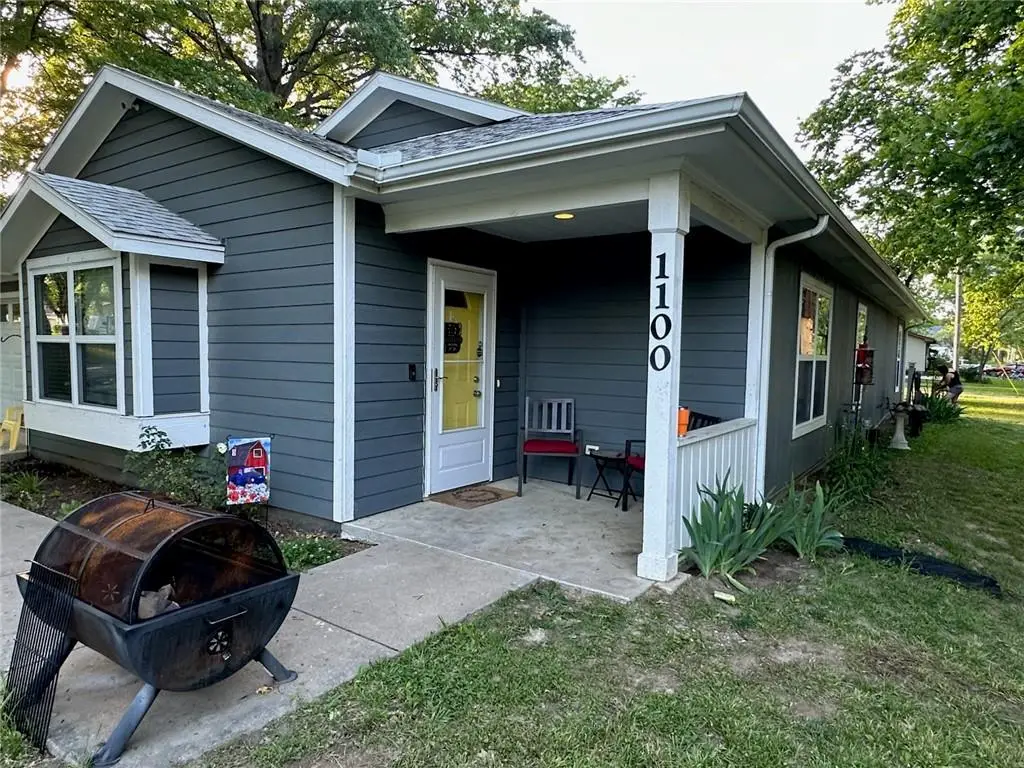 1100 Fremont Street, Baldwin City, KS 66006 - #1