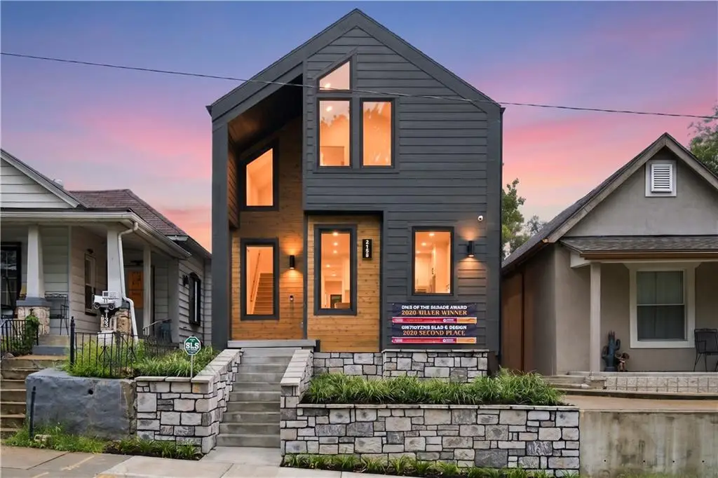 2135 Madison Avenue, Kansas City, MO 64108 - #1