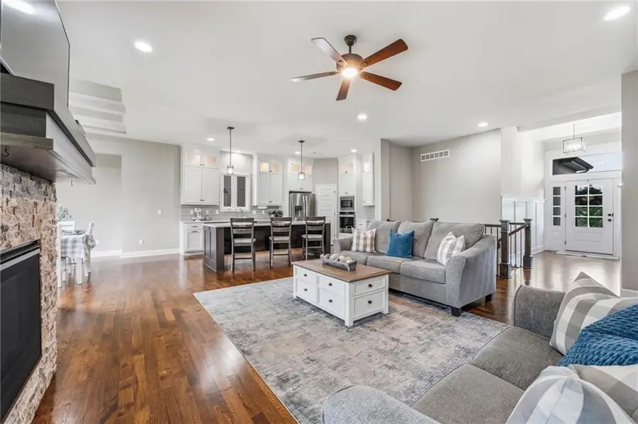 9141 Carbondale St. Carbondale Street, Lenexa, KS 66227 - #3