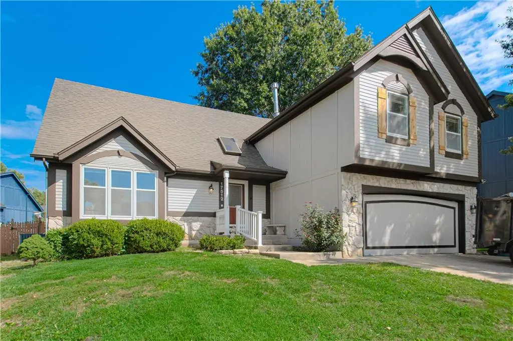 17512 113th Street, Olathe, KS 66061 - #1