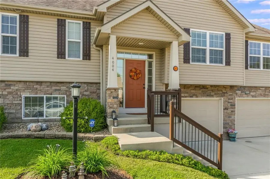 4004 Greywood Lane, Saint Joseph, MO 64505 - #2